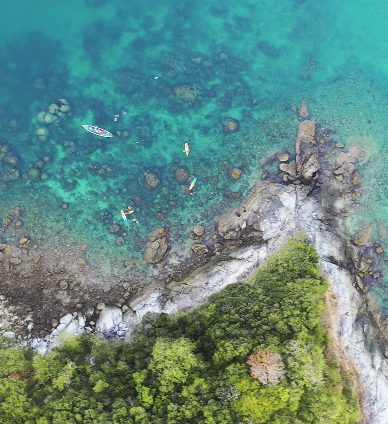 Drohnenflug übers Meer