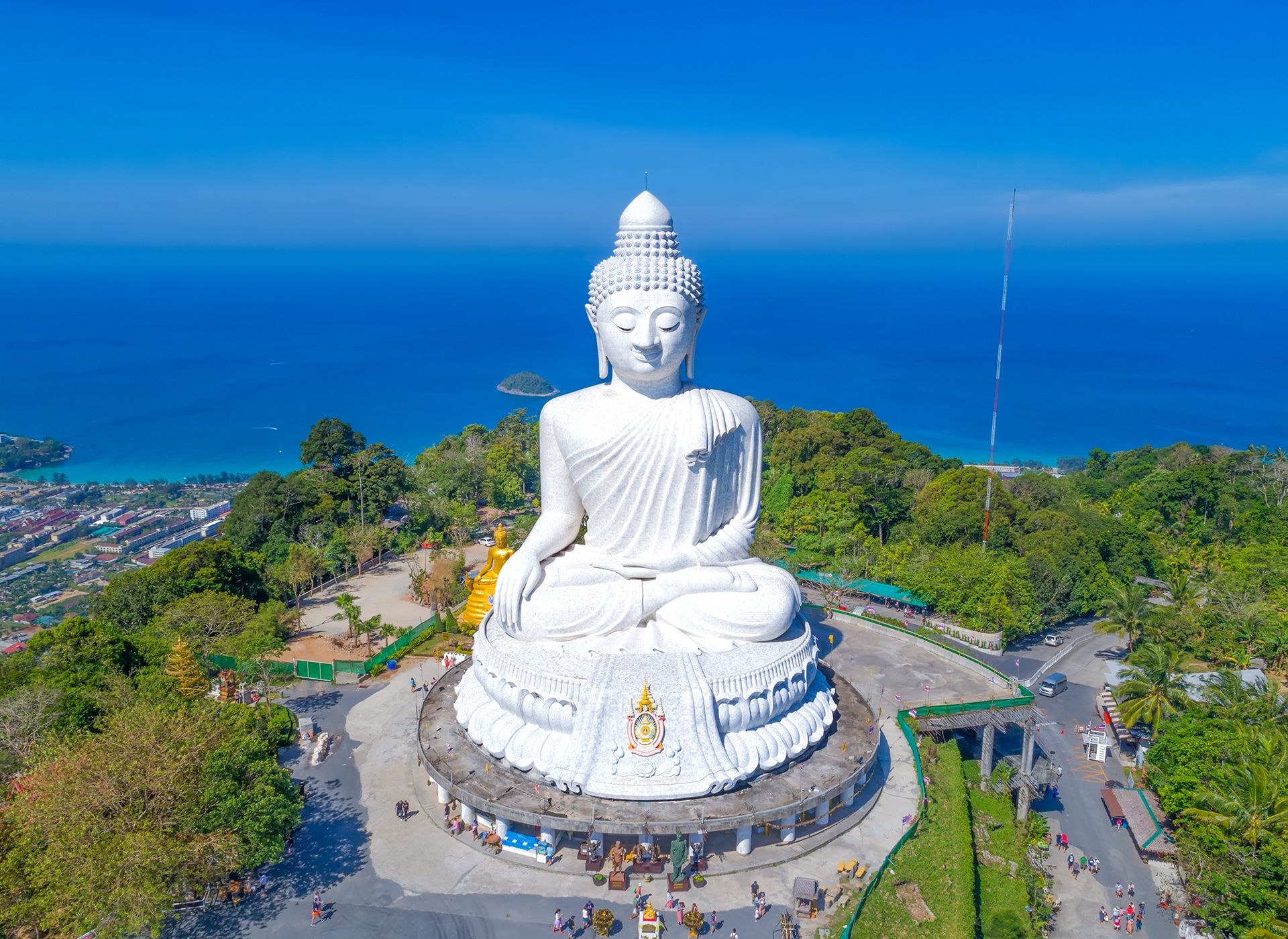 Grosser weisser Buddha in Phuket