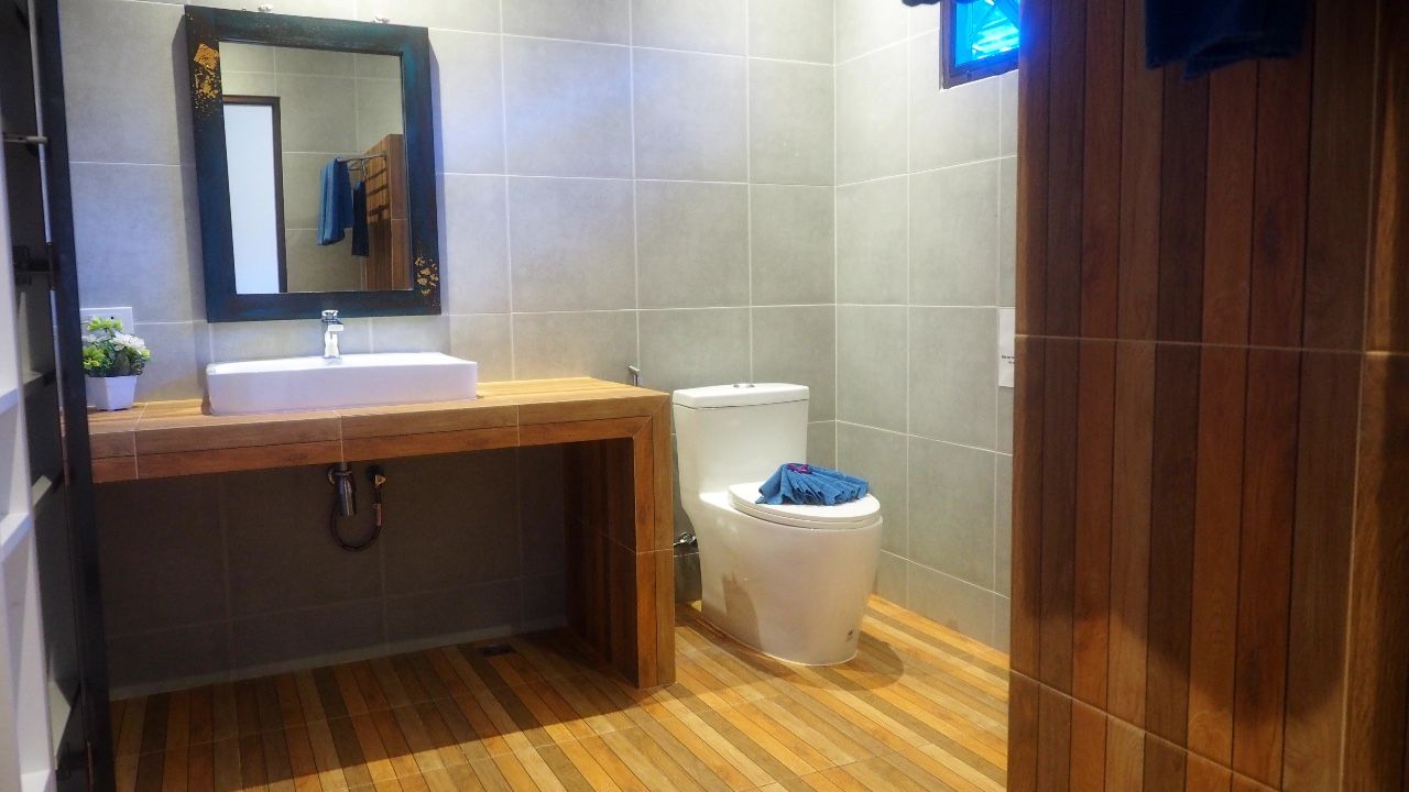 Alle Zimmer mit eigenem Bad und Toilette